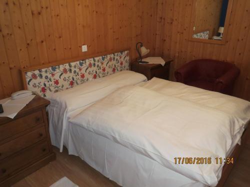 Hotel Cristallo Фольгария Экстерьер фото
